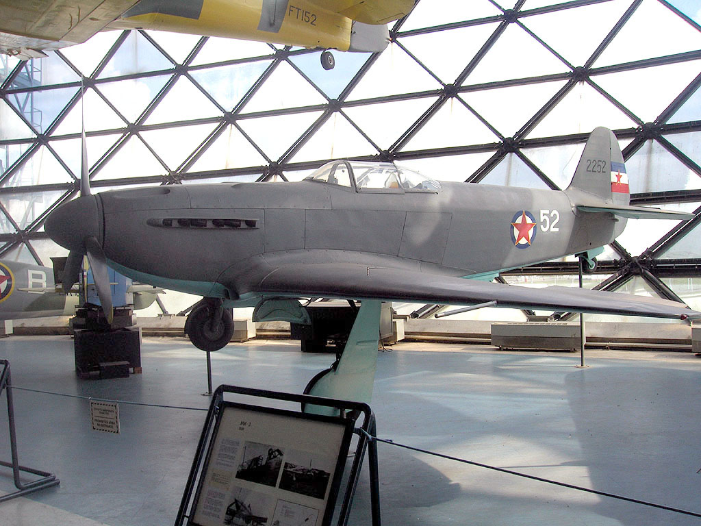 Yakovlev Yak-3 en exhibición en el Belgrade Aviation Museum en Belgrado, Serbia