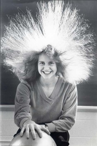 Van de Graaff hair