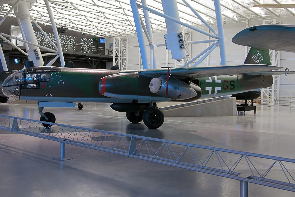 Arado Ar 234 B-2 con número de Serie 140312. Se exhibe en el National Air and Space Museum en Washington, D. C., Estados Unidos