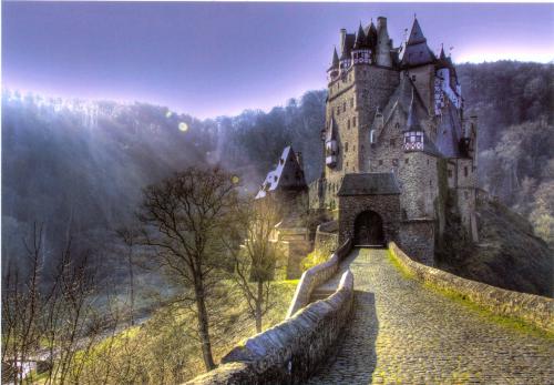 Castello Di Eltz