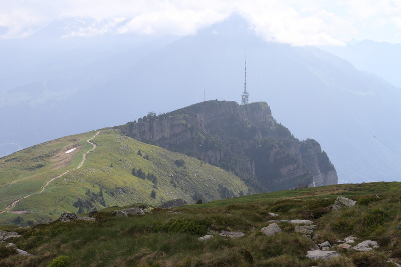 REPETIMOS SUIZA Y DESCUBRIMOS OTRAS BELLEZAS DE FRANCIA - Blogs de Suiza - THUN- LAGO DE BRIENZ- SUBIDA AL NIEDERHORN (13)